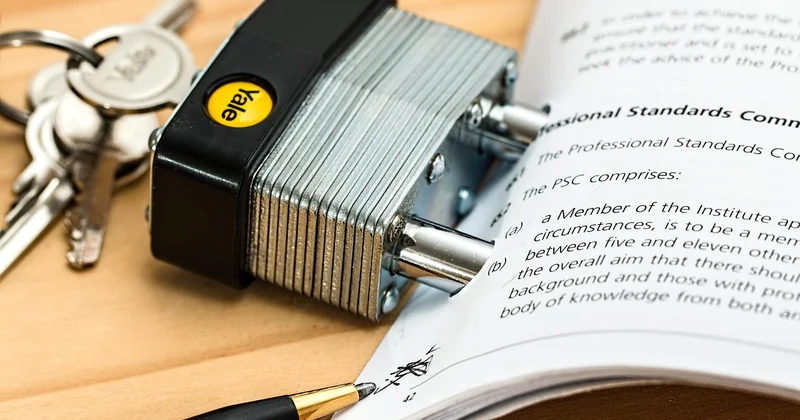 Quelles clauses types intégrer dans votre contrat-cadre ?