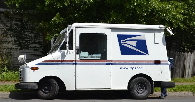 Où placer le P.O. dans un courrier, et comment le gérer dans un mail